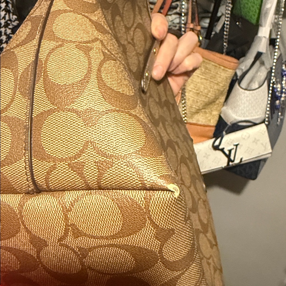 Coach Tan Signature Tote with Pink Scarf n bling chain - Picture 16 of 16
